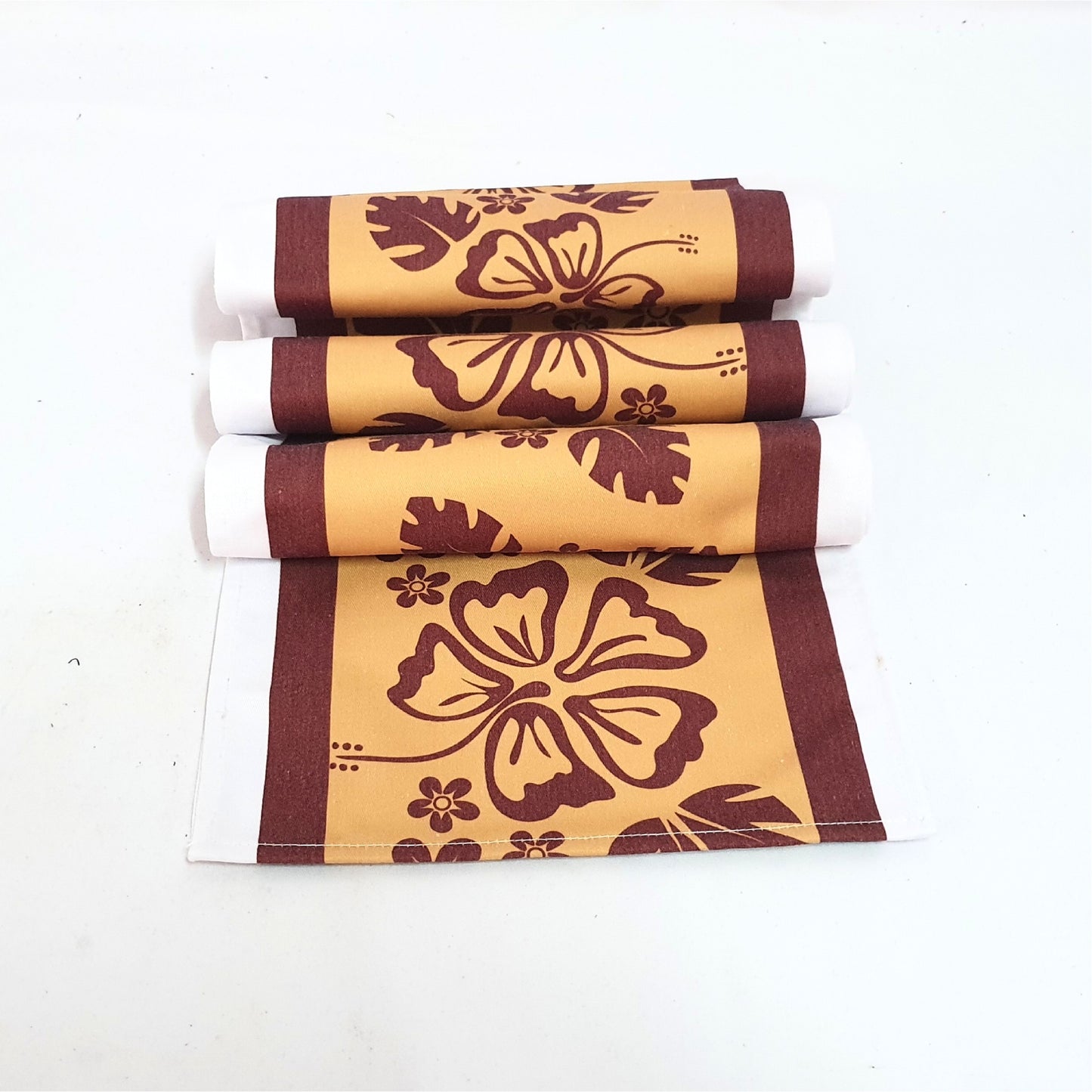 KB13, KB14, KB15, KB16; Canvas table runner;