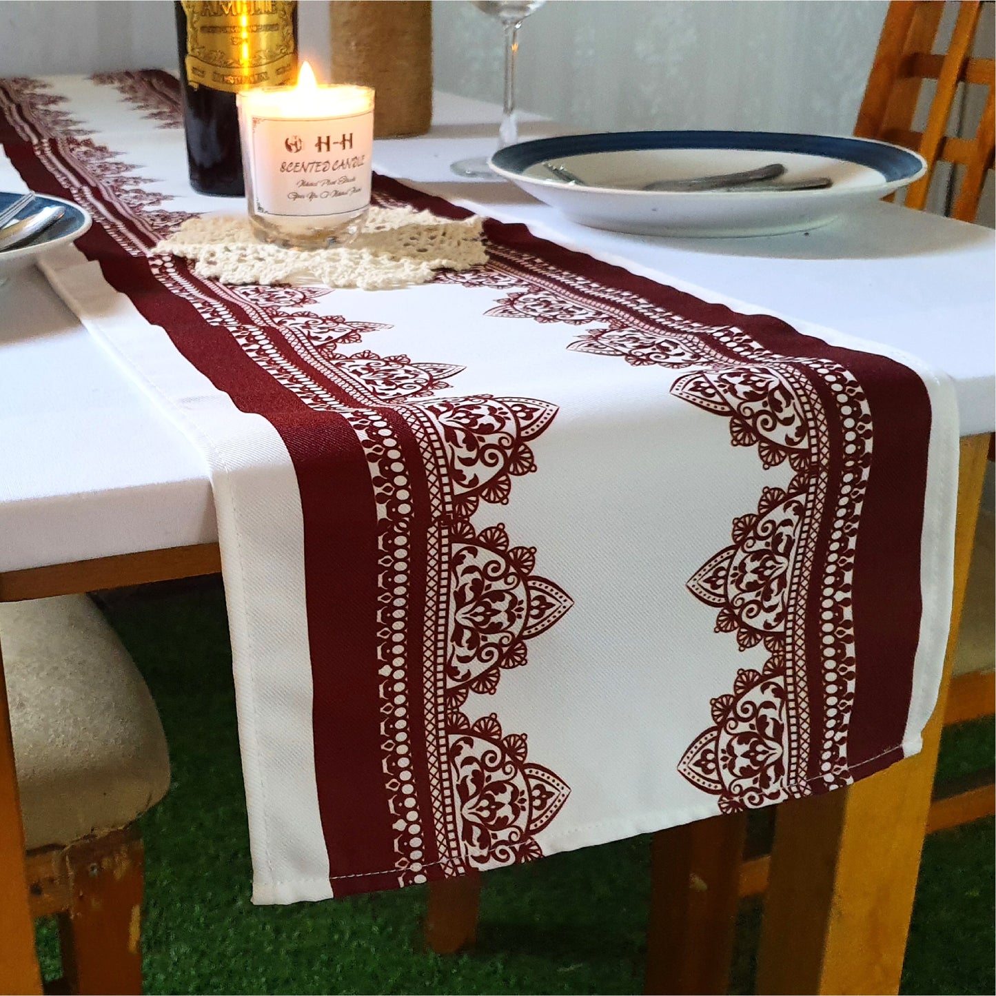 KB13, KB14, KB15, KB16; Canvas table runner;